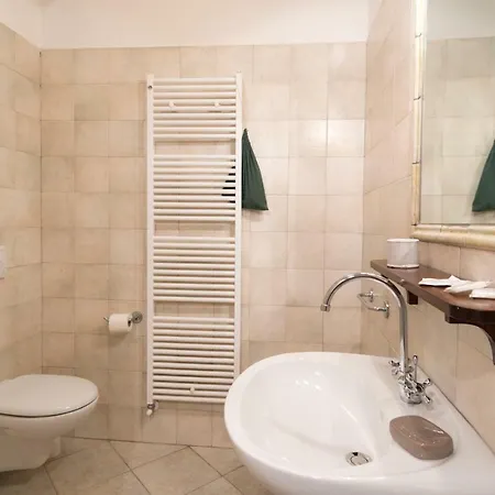 Al Pian D'assisi Bed & Breakfast 3*