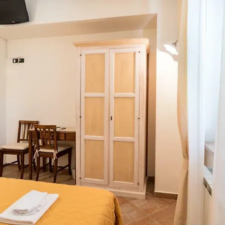 Al Pian D'assisi 3* אסיסי