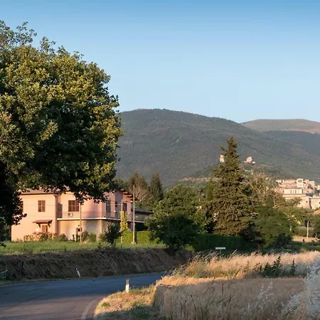 Al Pian D'assisi 3*